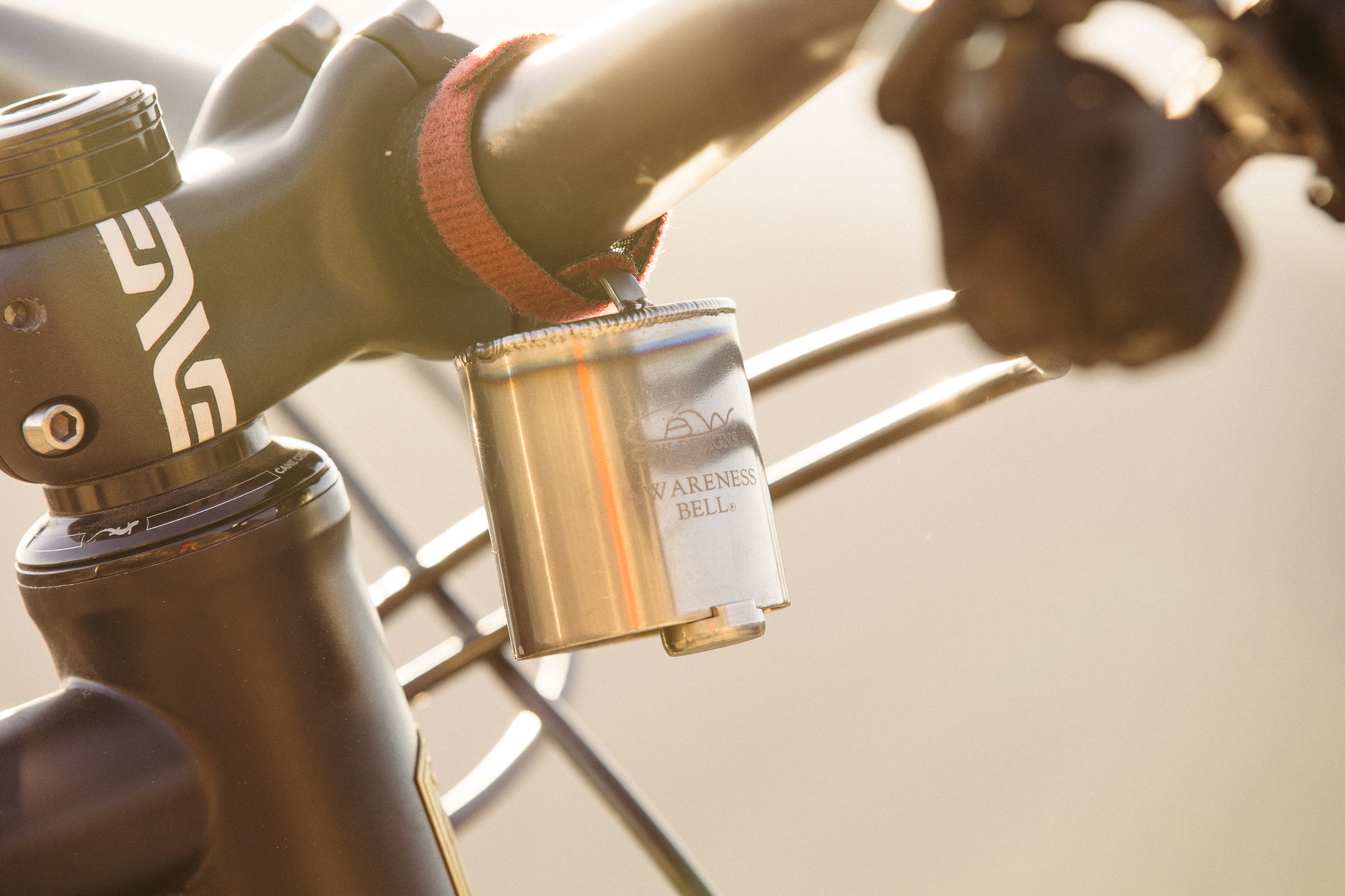 アクセサリー CBW DESIGNS AWARENESS BELL Ride Safe with the CBW Designs Awareness Bell | The Radavist | A