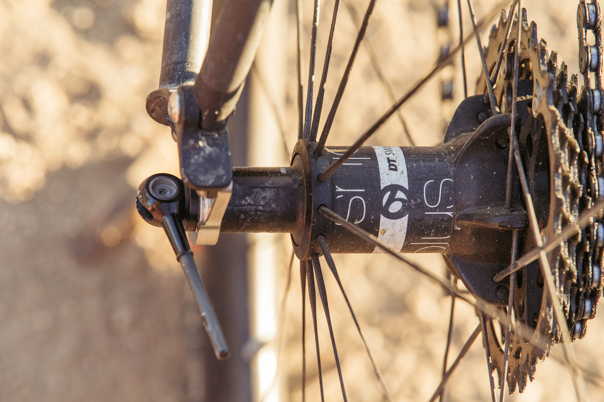 bontrager aeolus xxx 4 tlr clincher road wheel
