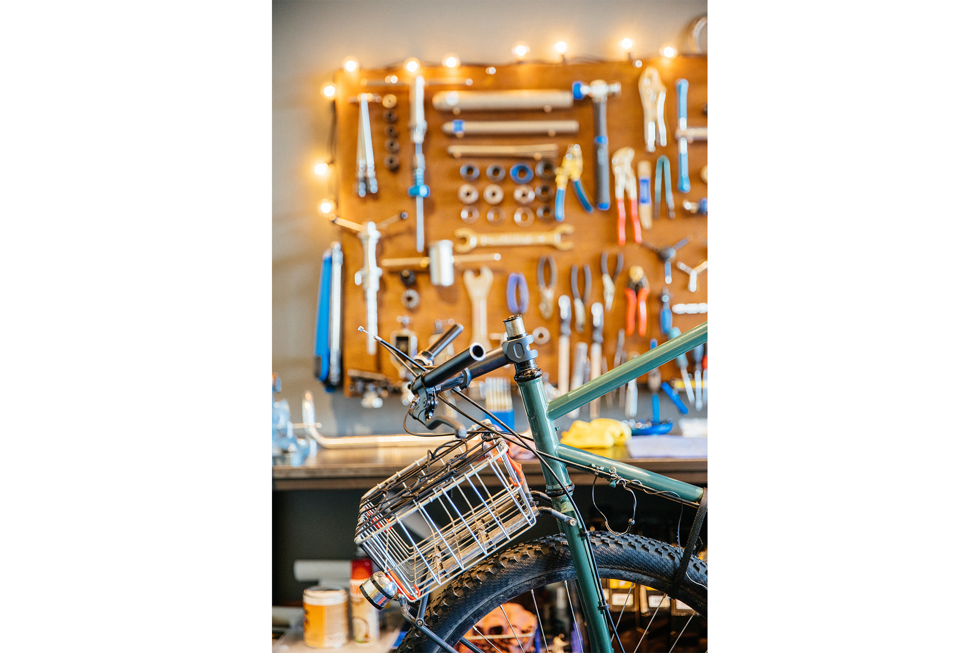 Golden pliers hotsell bike shop