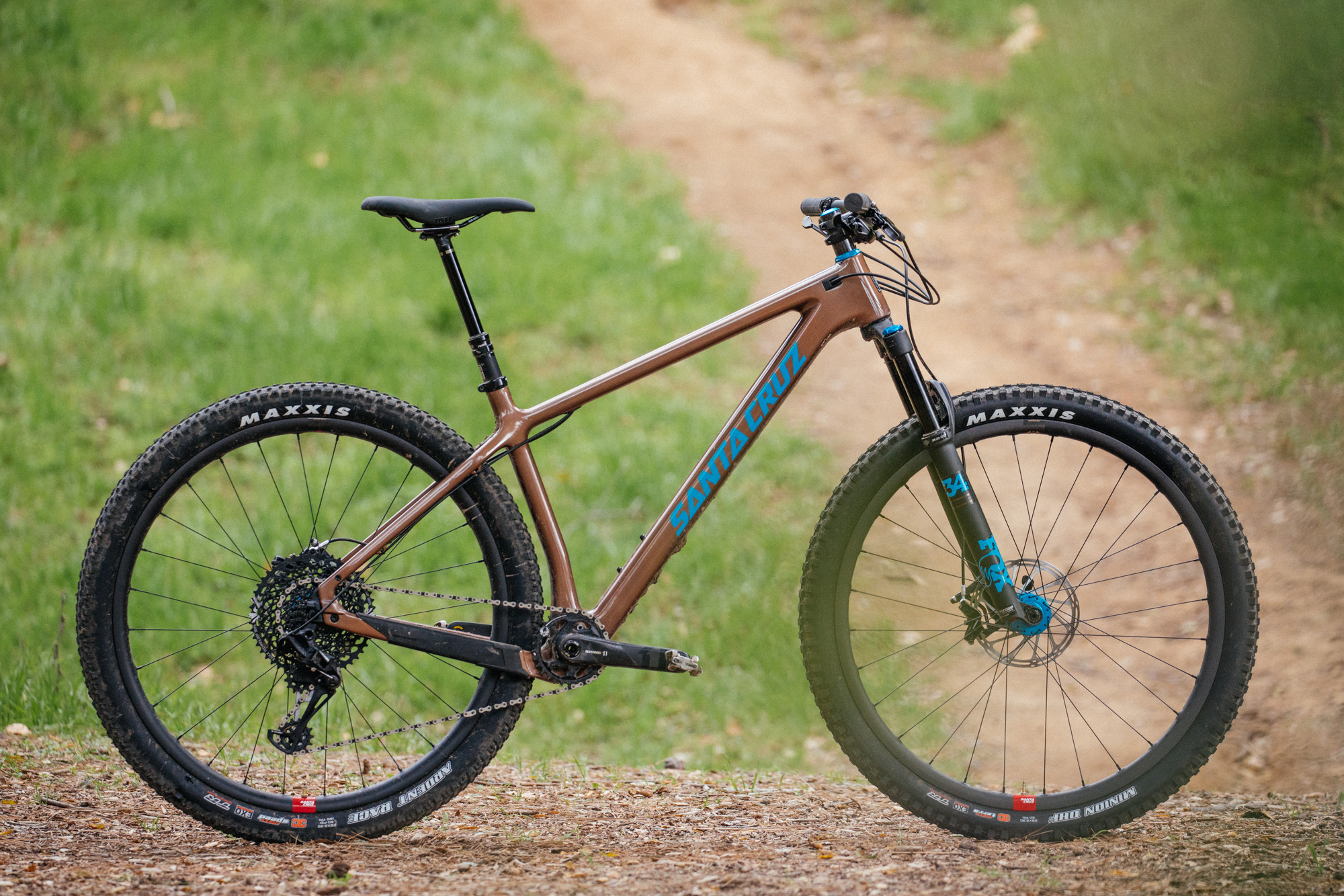 The All New Carbon Santa Cruz Chameleon Hardtail John Watson The Radavist A Group Of Individuals Who Share A Love Of Cycling And The Outdoors
