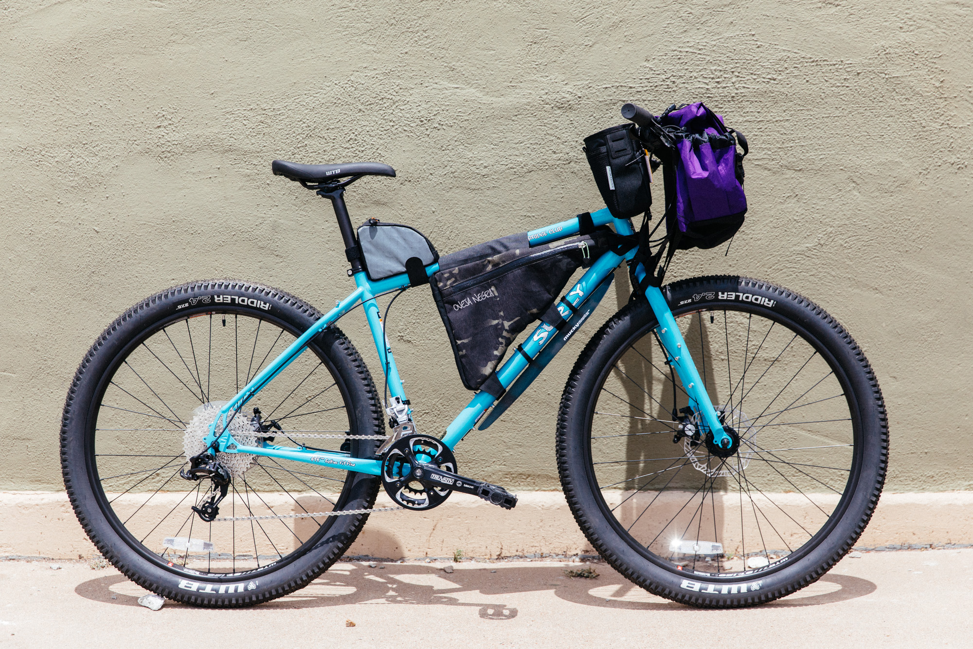 Throwback to two years ago when I overloaded my bike with gear and rode 30km to my campsite. : r/bikepacking