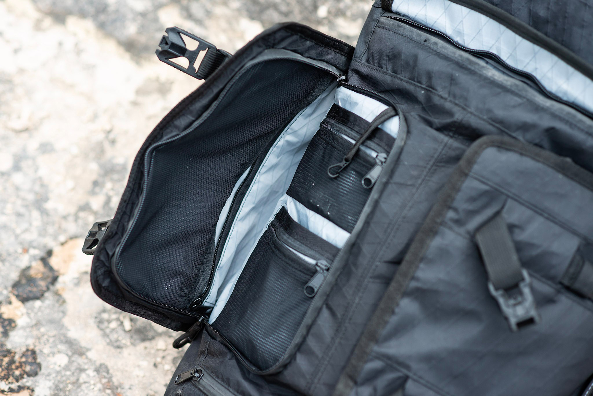 Mission Workshop Rhake VX black