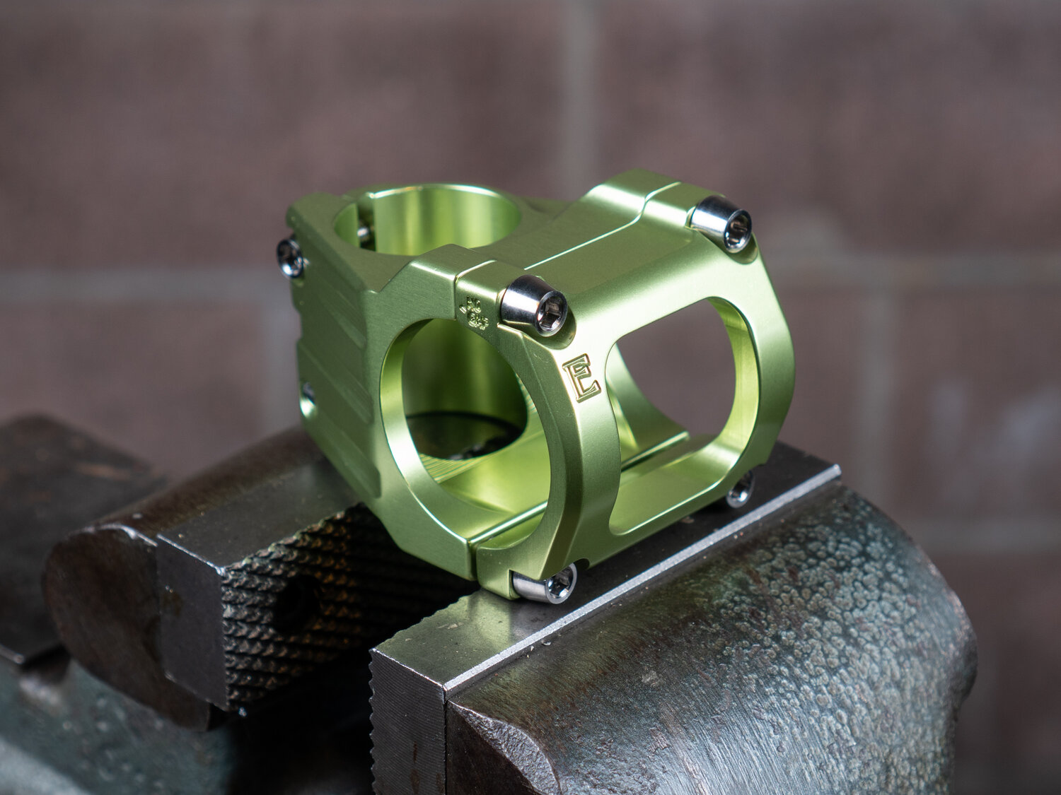 road bike stem clamp diameter