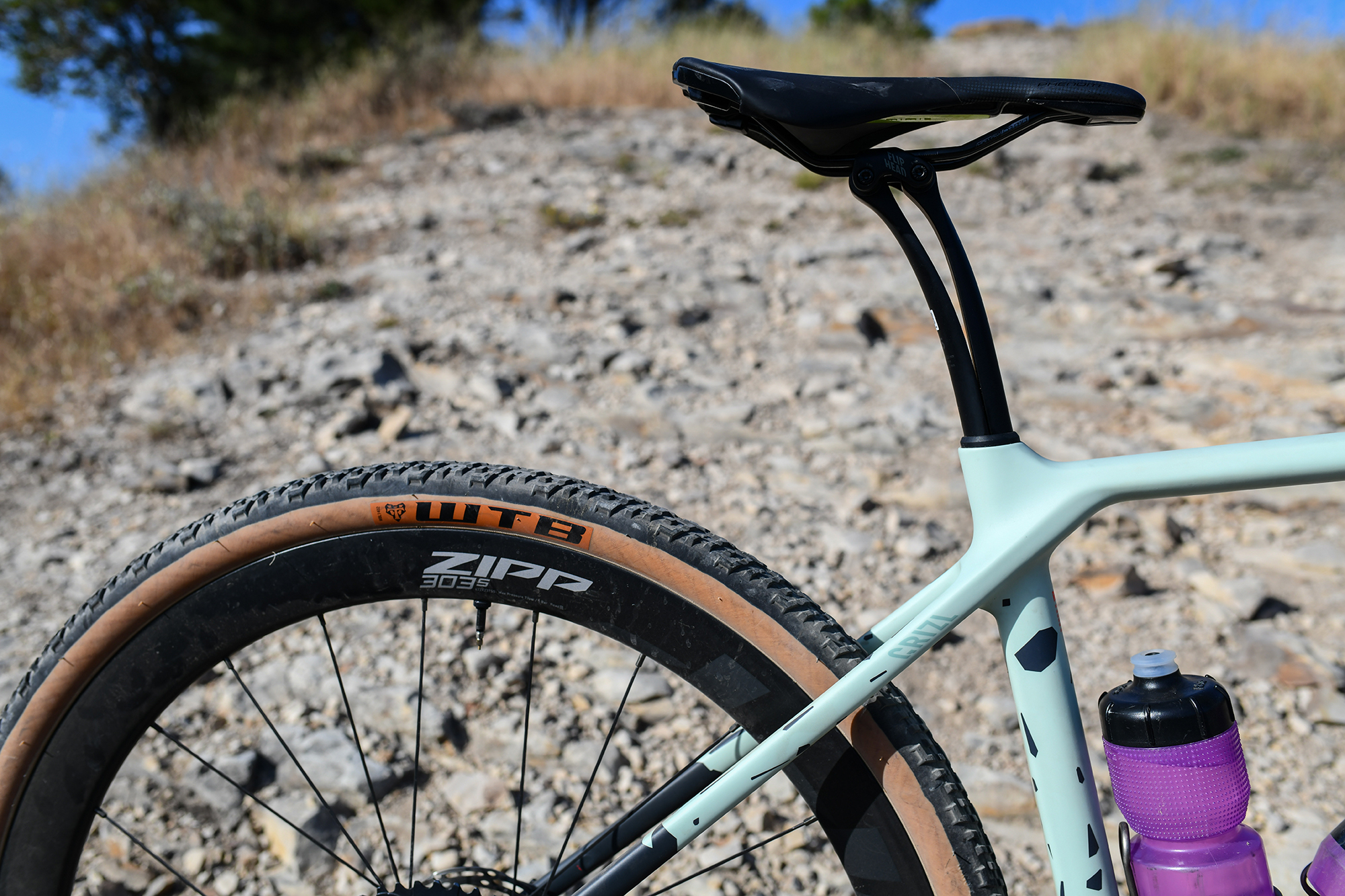 Amanda's Custom Flashpoint MVMNT Canyon Grizl Gravel Bike – Amanda