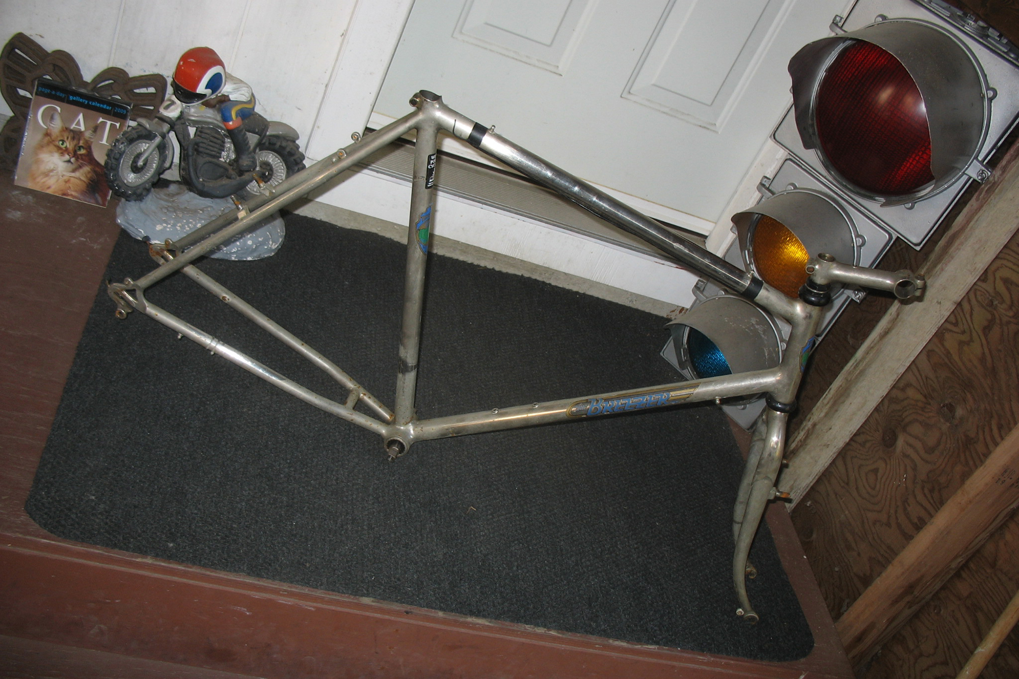 Vintage Bicycles: A Scrapyard Find 1983 Series III Breezer