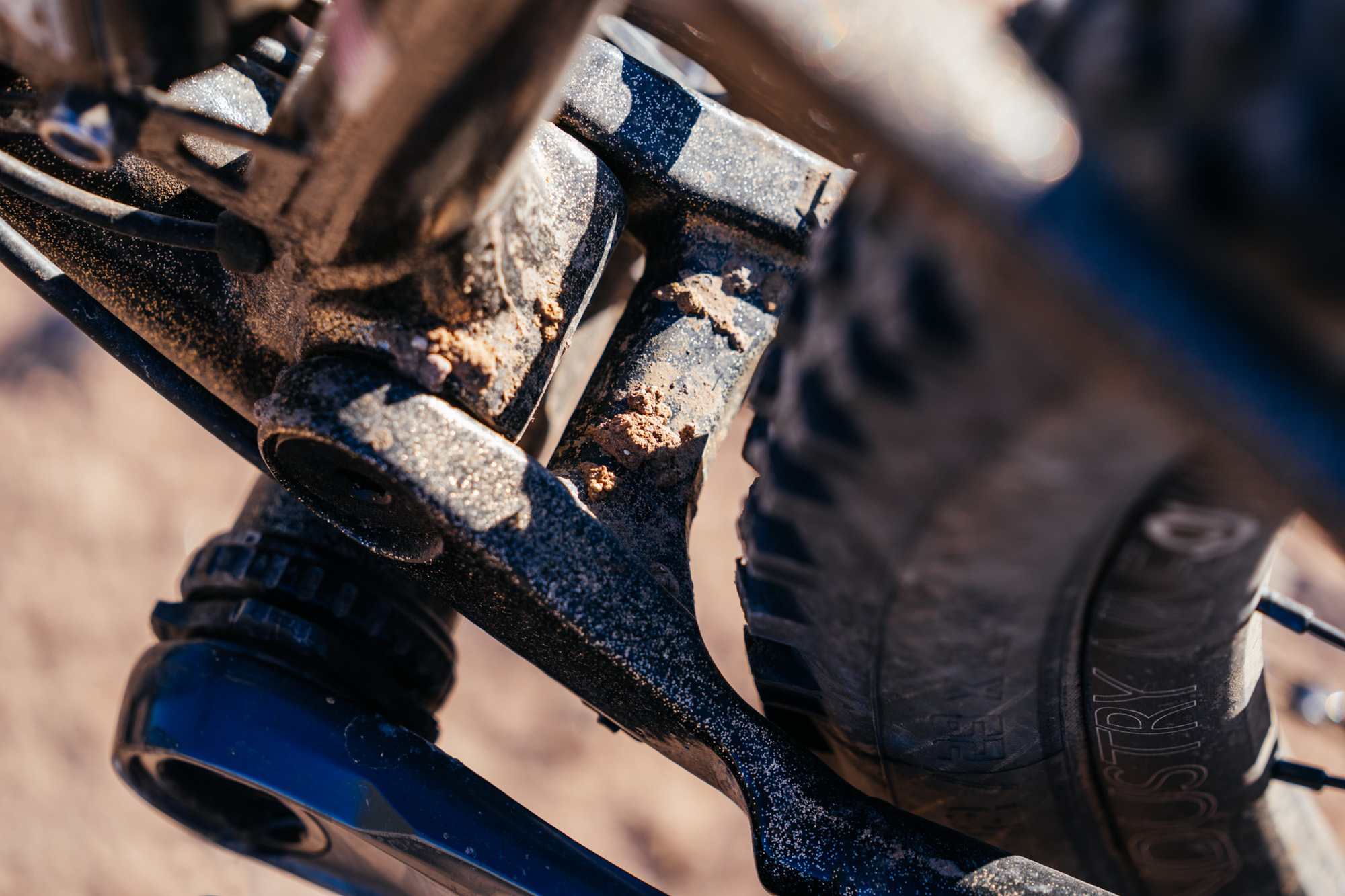 An Evolved Steel Trail Bike: REEB Cycles SST Full Suspension Review ...