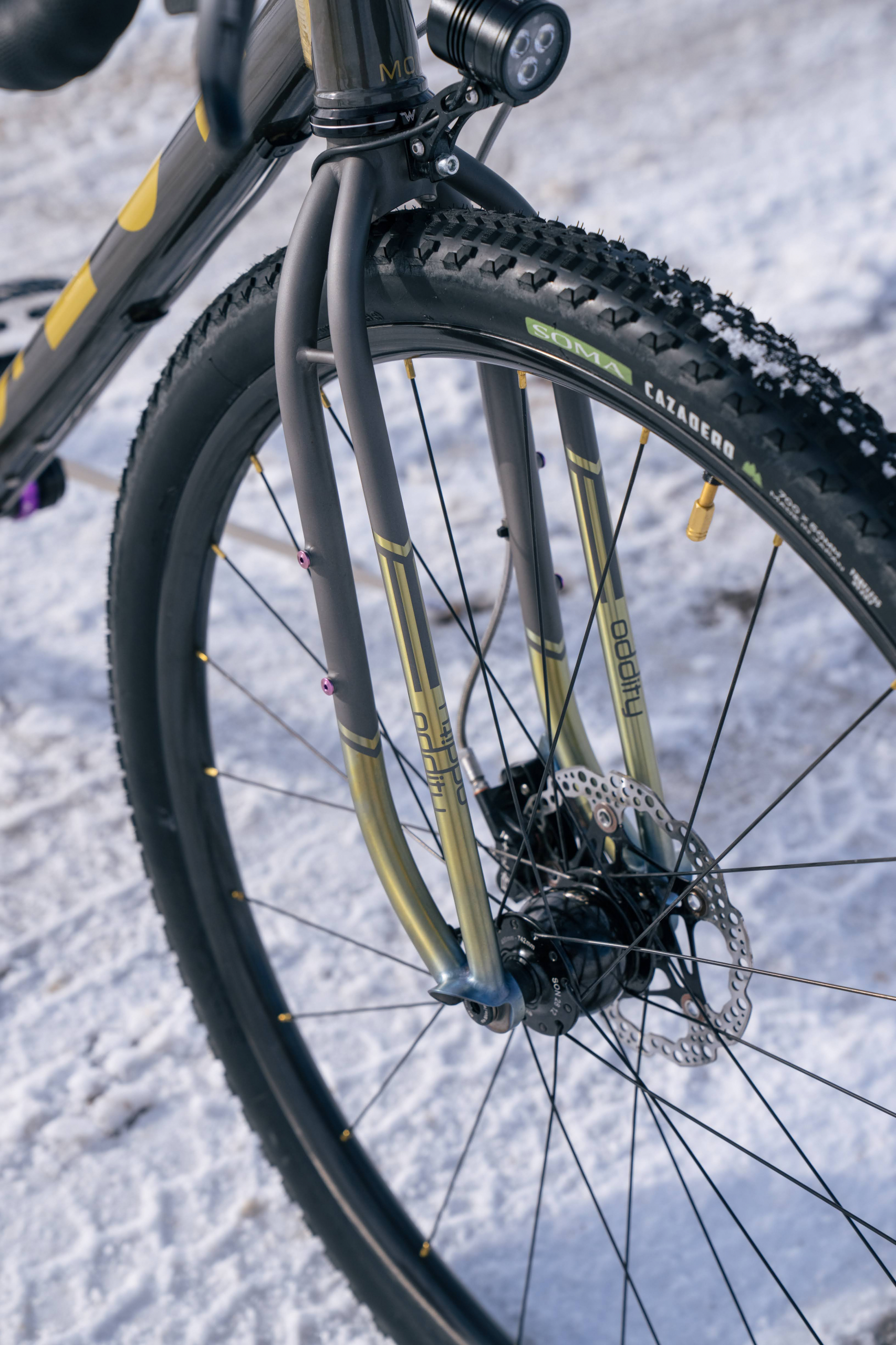 Brave New Wheel Builds Johnny’s Monē El Pebblito with Oddity Squidfork