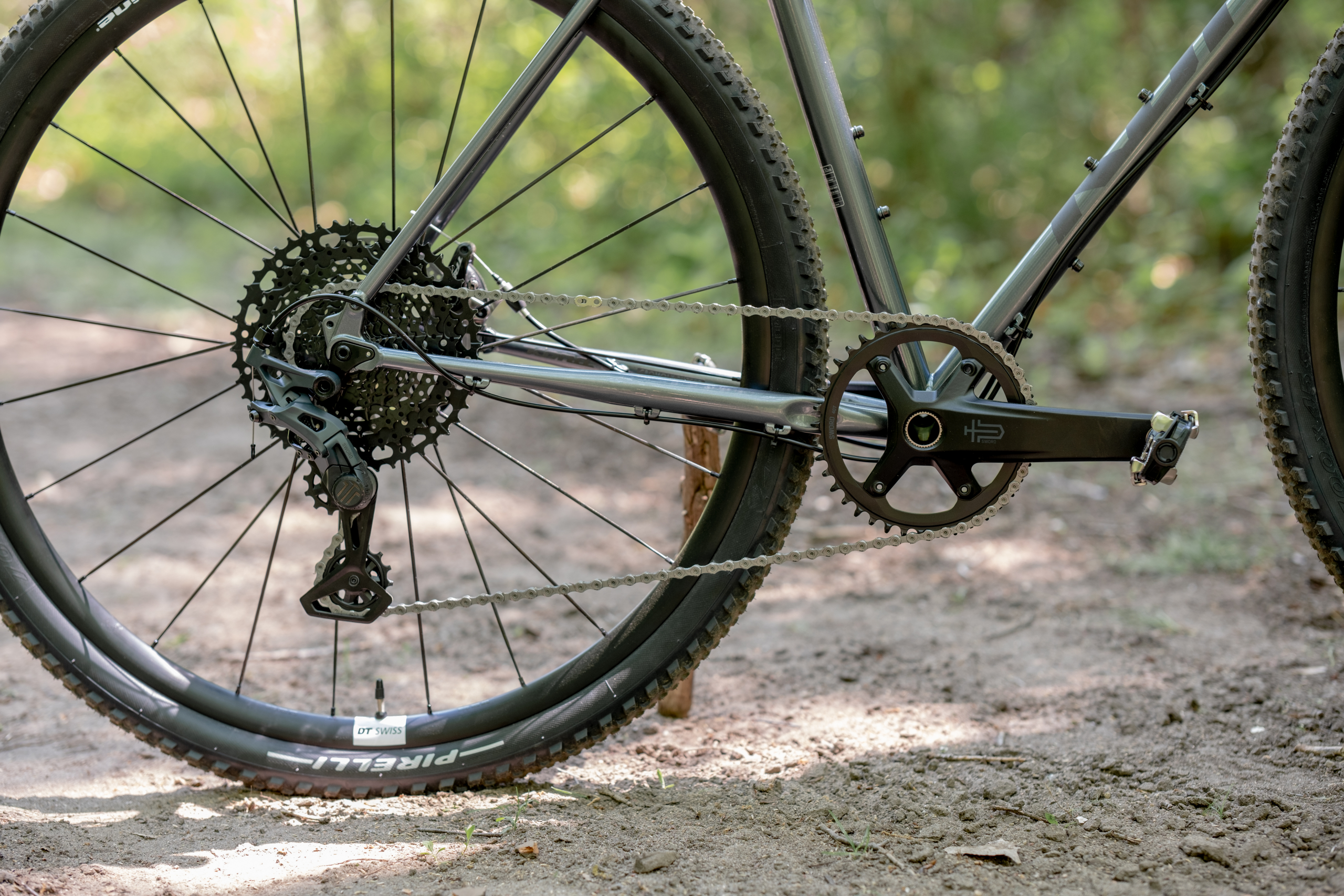 microSHIFT Releases “Sword” Wide-Range 2x and 1x Gravel