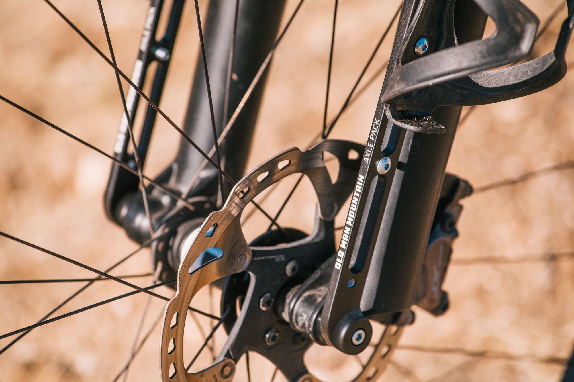 Old Man Mountain Axle Pack: First Ride Review – Spencer Harding