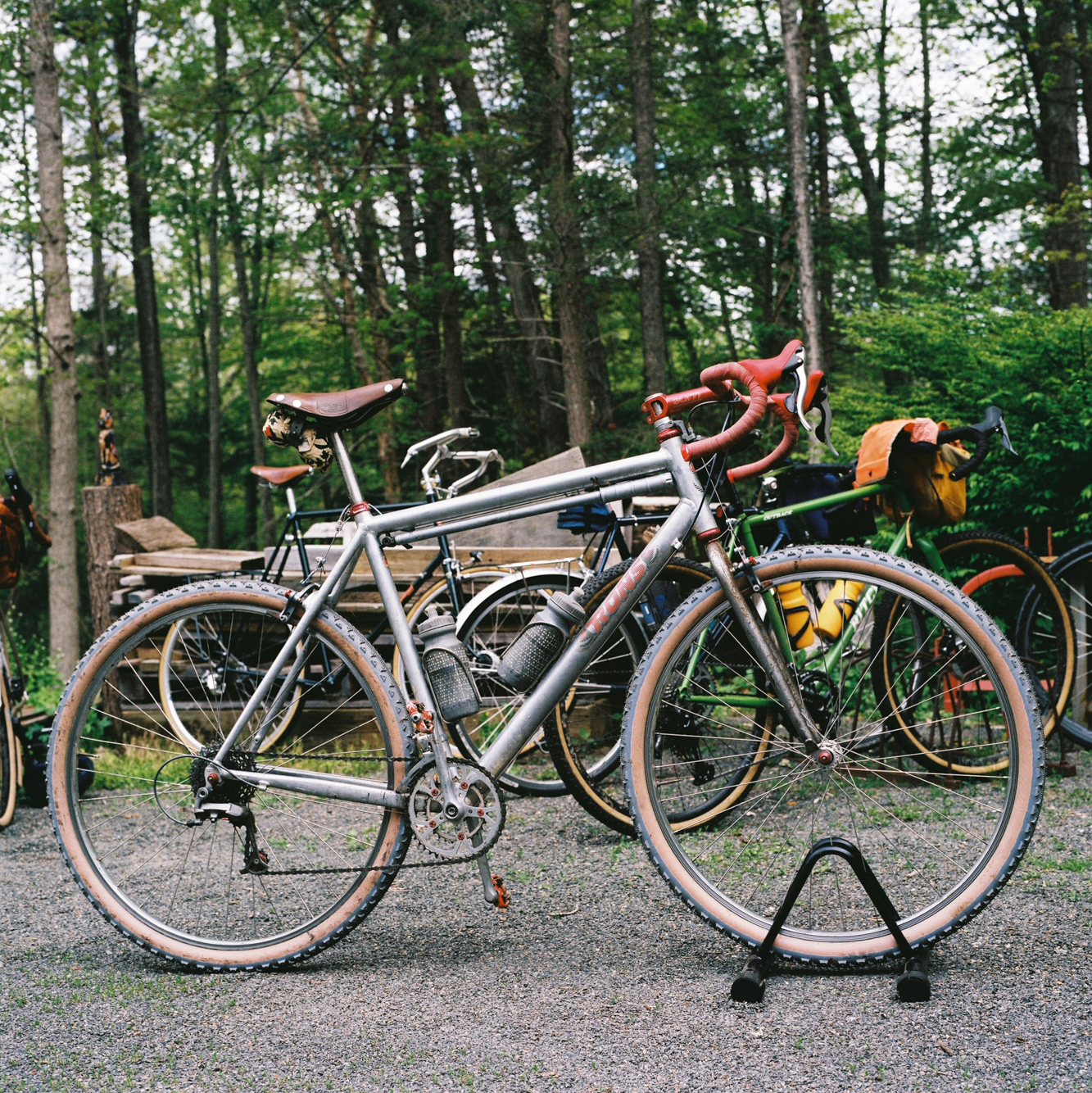 ミュージック spring spring spring / CIDER ROAD BOX ミュージック spring spring spring / CIDER ROAD BOX SynthoSpace