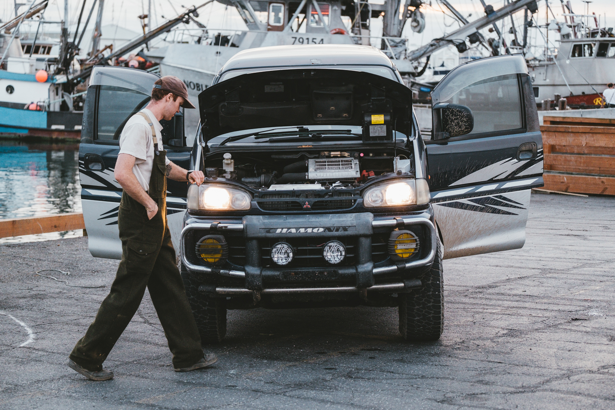 Radical Rigs: Flynn's Mitsubishi Delica Space Gear and Raaw Jibb