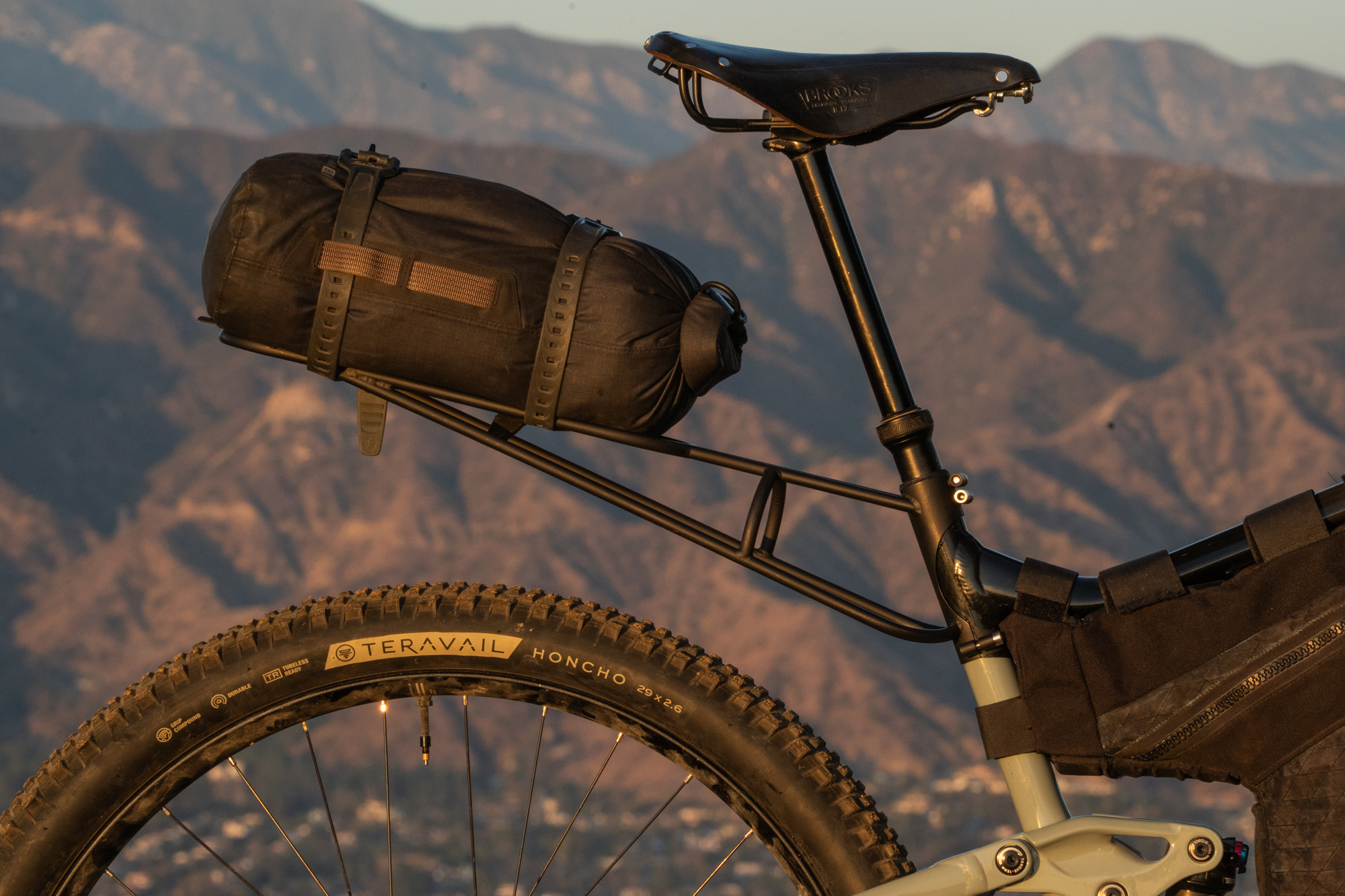 Tinker Tantrums: A Custom Seatpost Rack By Souvenir Cycles – Travis ...