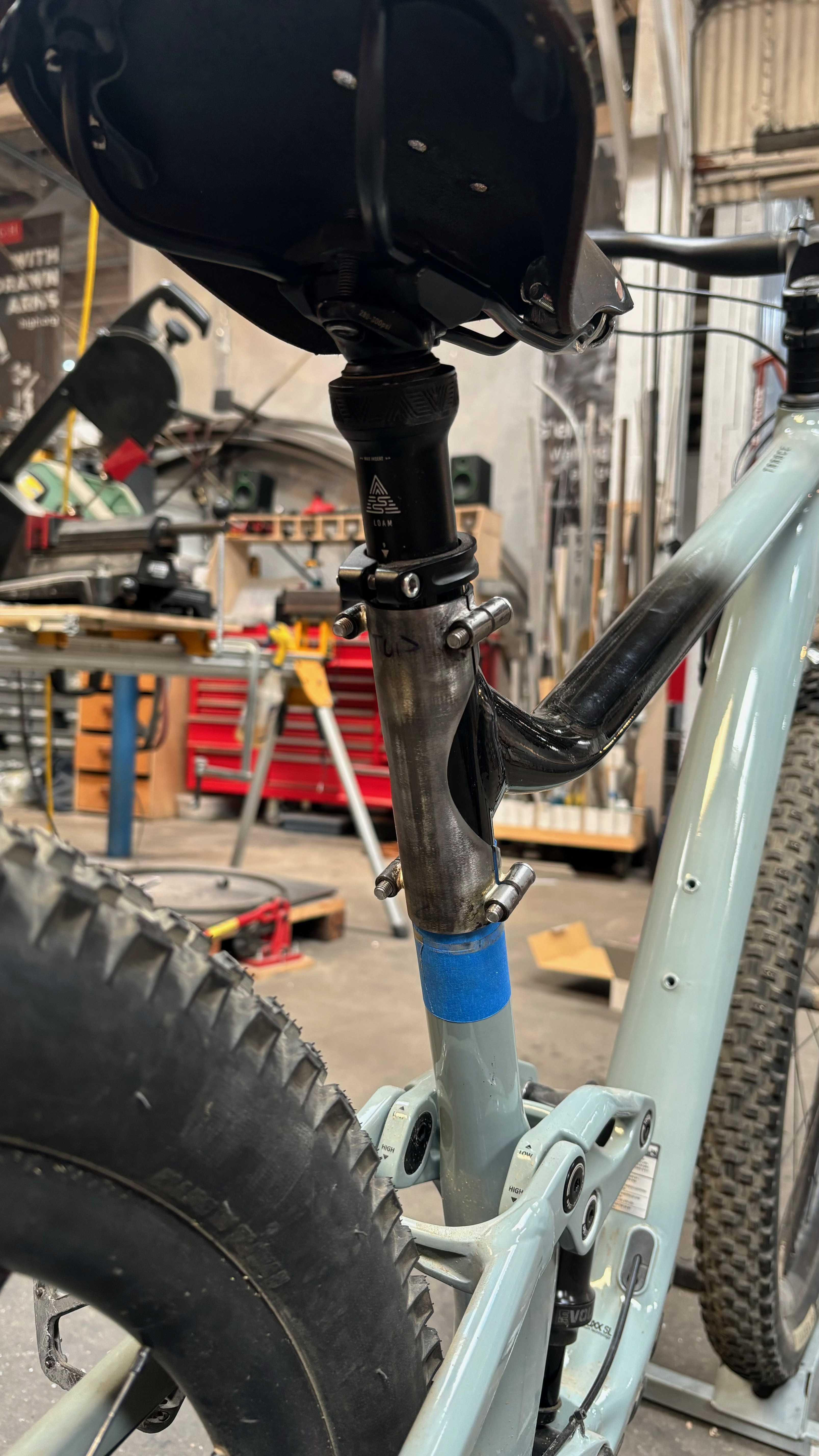 Tinker Tantrums: A Custom Seatpost Rack By Souvenir Cycles – Travis ...