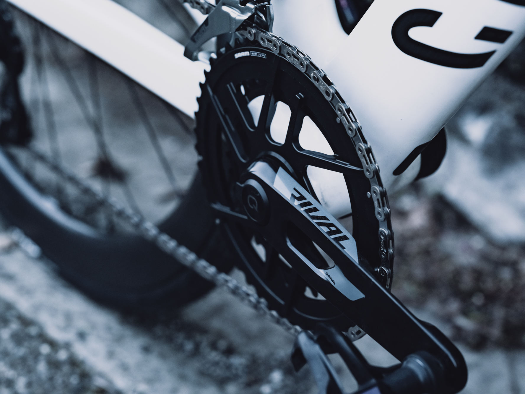 SRAM Announces New Force and Rival AXS and XPLR Group Sets | The